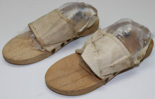 WWII Japanese Wooden Sandals Clogs Geta size Small 9 9/16inL x 3 3/8W pair M714