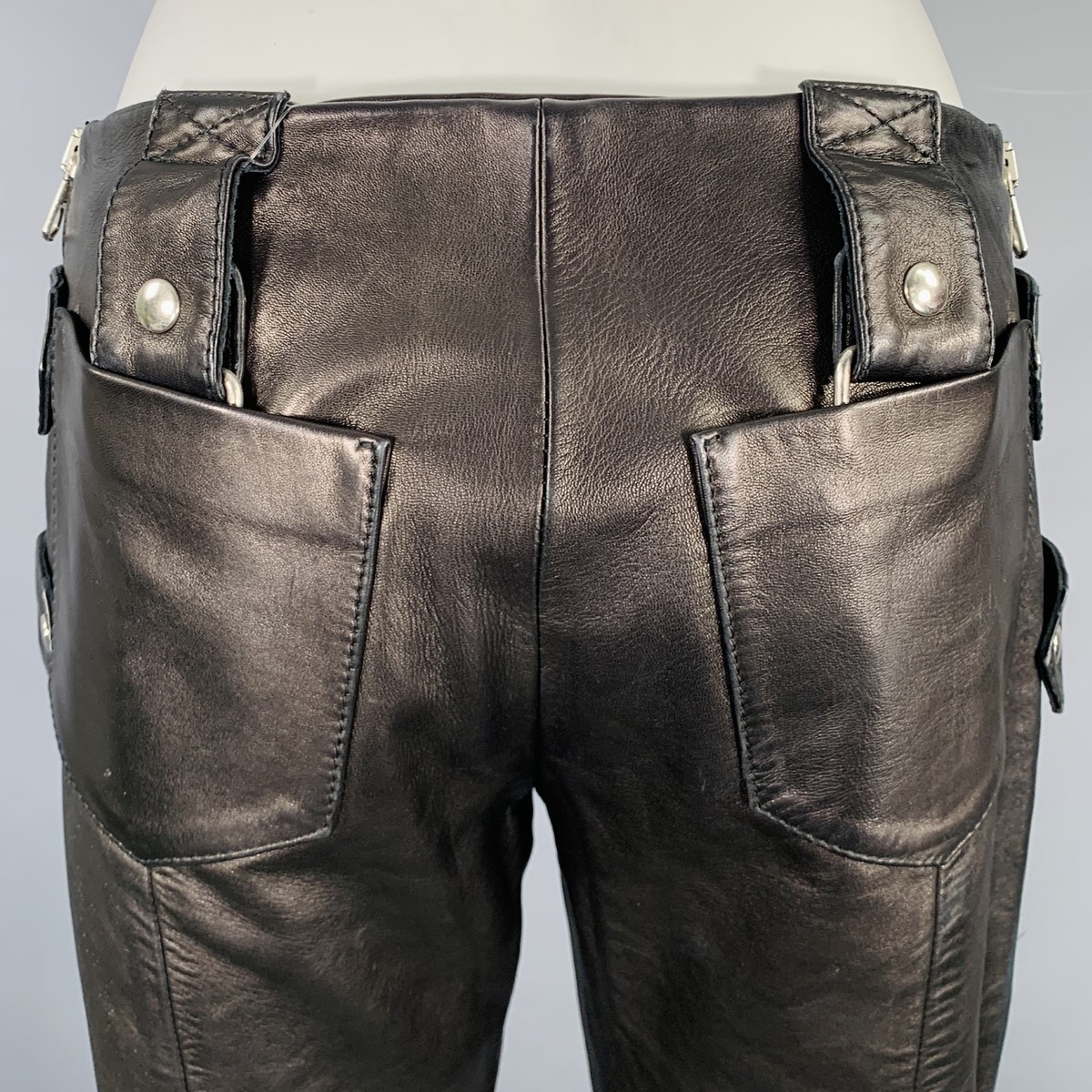 DOLCE & GABBANA SS2000 Size 6 Black Silver Leather Cropped Casual