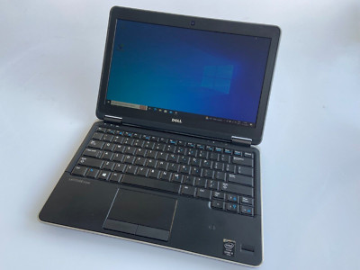 Dell LATITUDE E7240 Core i5 4310M 8GB RAM 240GB SSD Windows 10 WebCam Akku neu