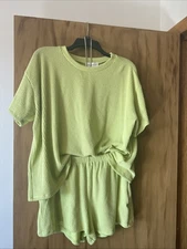 Lovely Melody Raised Rib Lime Green  Top and Shorts Set Size M NWT