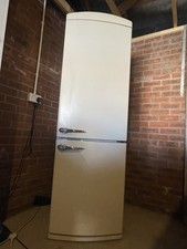 Lamona Freestanding Retro Style Cream 70/30 Fridge freezer - collection CV37 