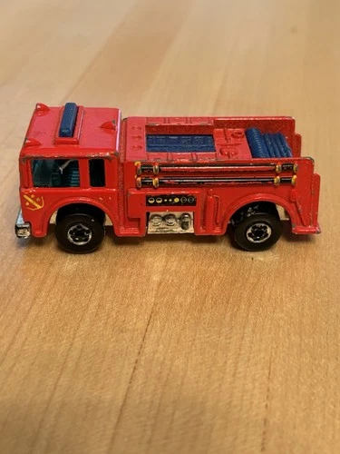Vintage 1976 Hot Wheels Fire Eater Fire Truck Blackwall Die Cast 1/64