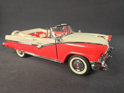 Danbury Mint 1956 Ford Sunliner 1:24 Scale Inv. #7455