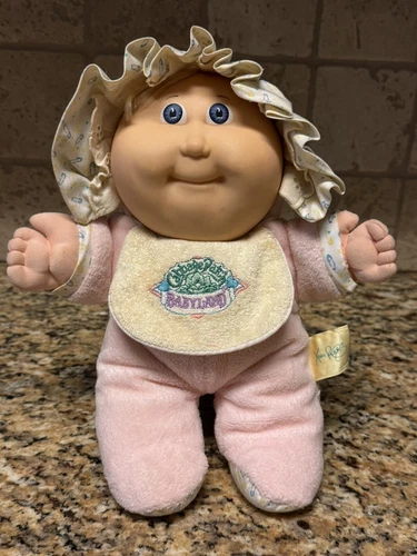 Vintage 1989 Cabbage Patch Kids Babyland Rattle Doll 10" Hasbro Squeaks Blue Eye