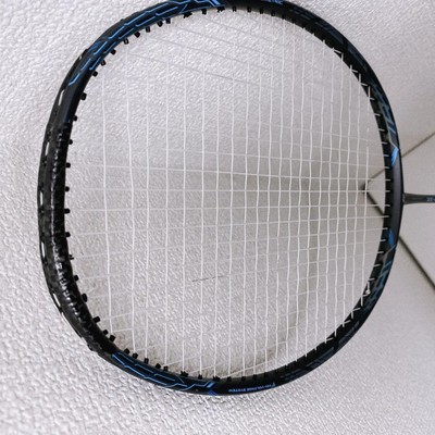 YONEX Voltric Z Force II 4UG5 badminton racket MultiCollar Used 