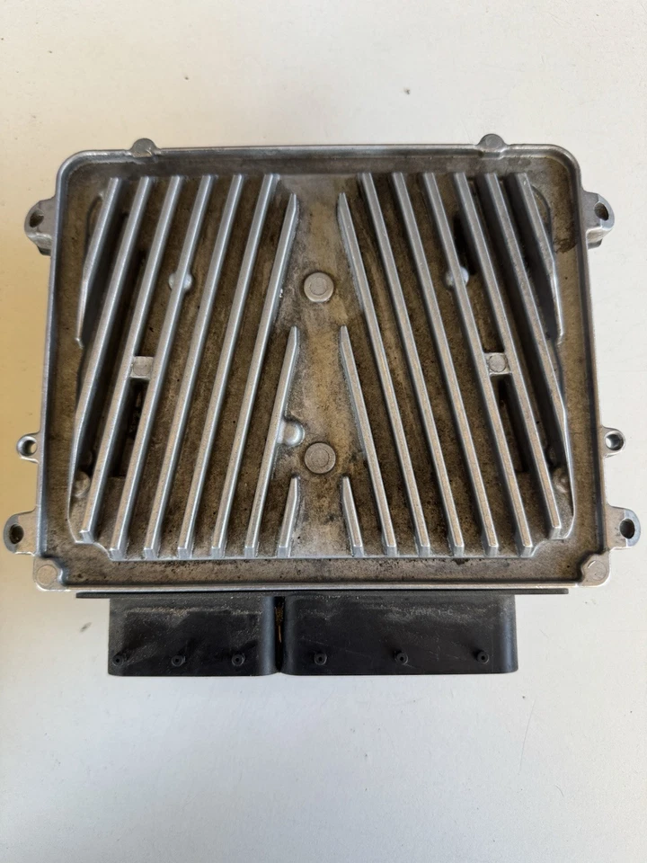 06-10 Unidad de control del motor Mercedes Benz W211 E350 CLK350 ECU ECM 2721536091 Foto 2 de 3