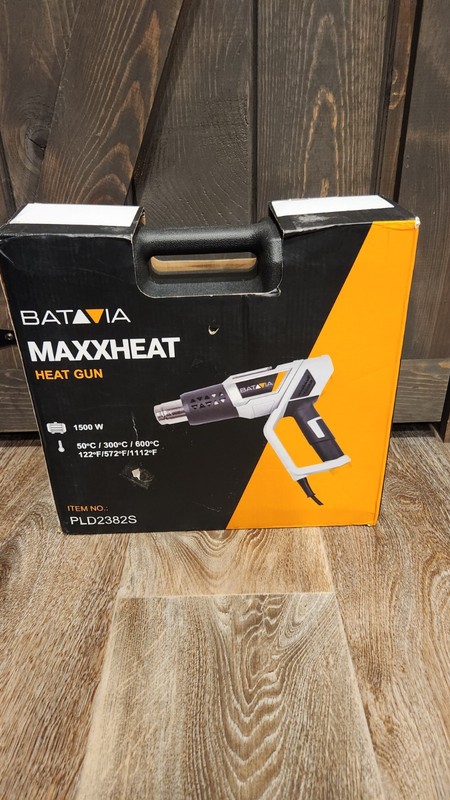 Batavia Maxxheat Heat Gun 2 in 1 Heat Gun White with accessories 1500W PLD2382S.