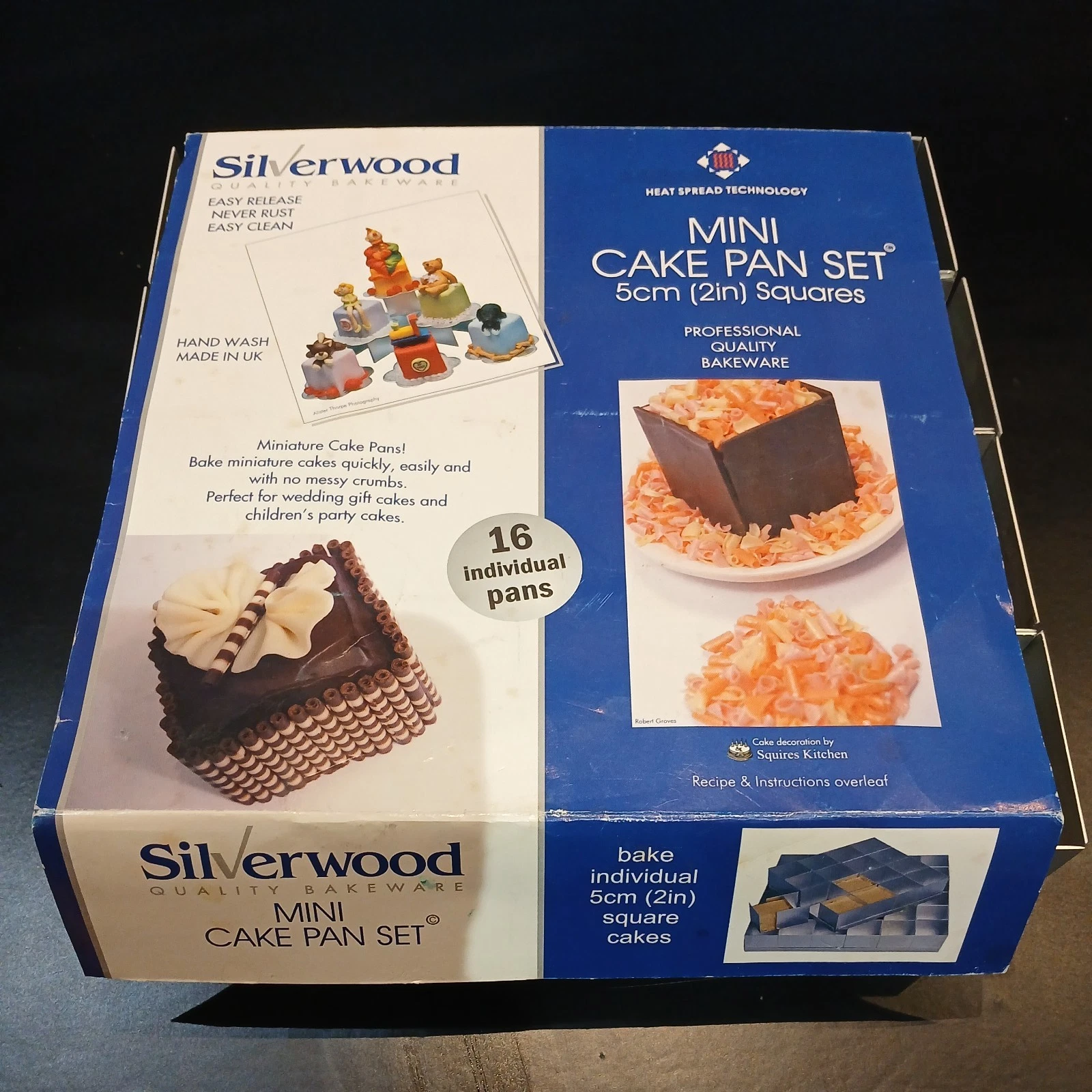 Silverwood Mini Cake Pan Set 5cm Diameter Professional Bakeware - 16 Individual
Opens in a new windo