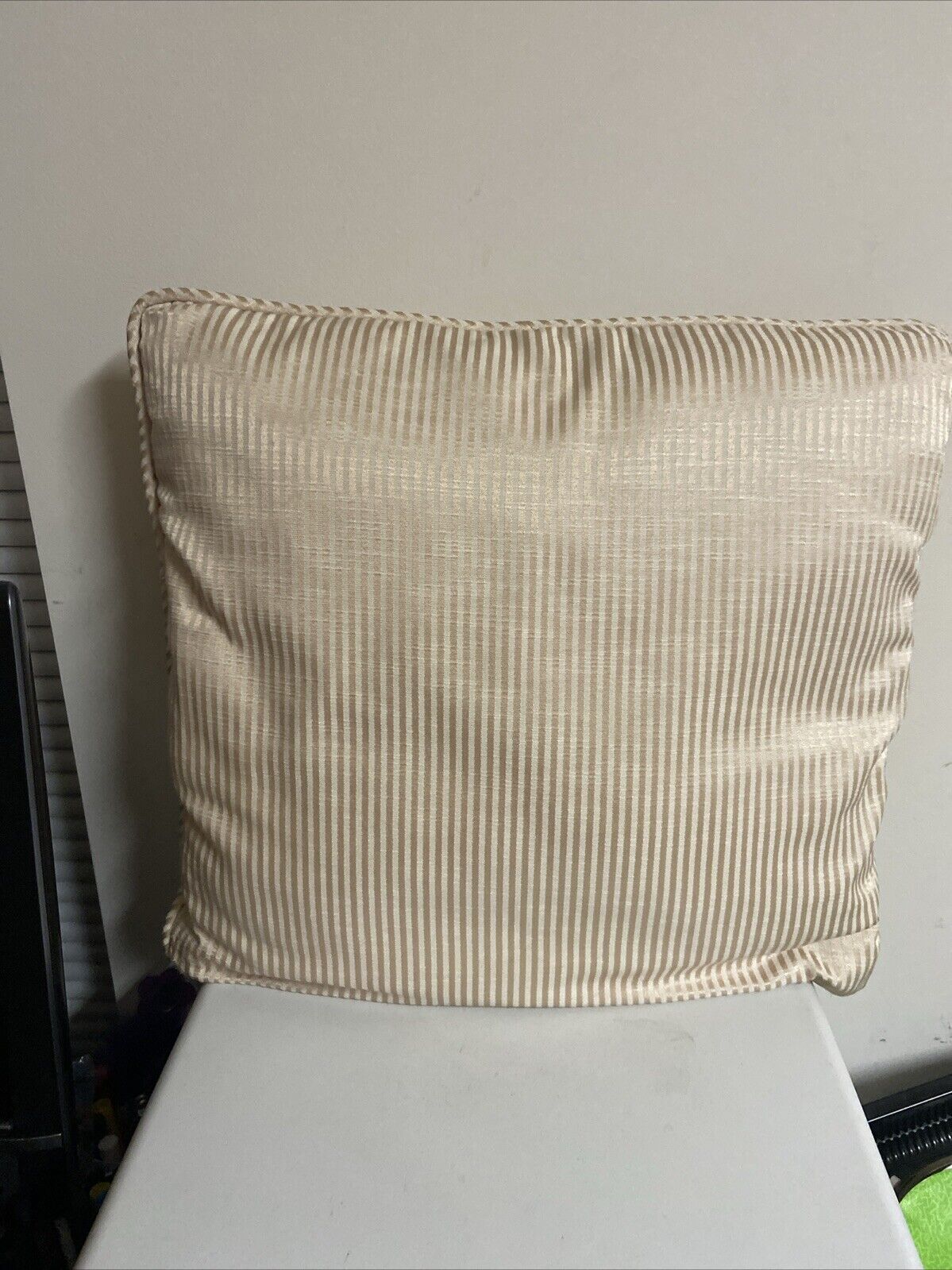 Picture 2 of 4