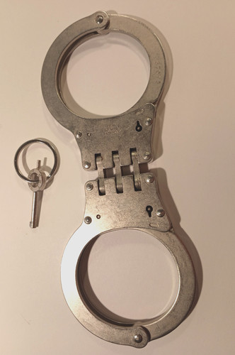 Hiatt Steel Hinged Folding Handcuffs with Key, Made in England