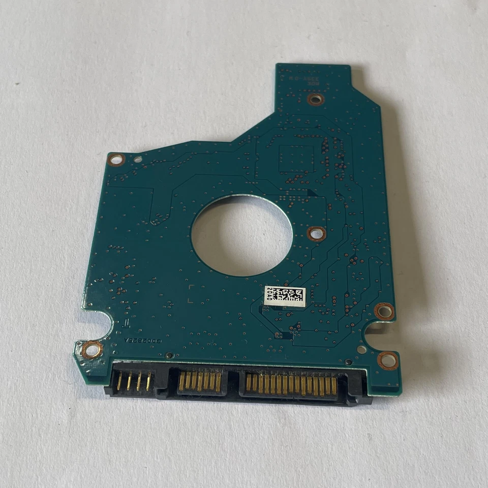 Toshiba G002825A 2.5" SATA HDD PCB Board 010 A0/GN003J HDD2J52 MK6459GSXP - Image 3 of 4