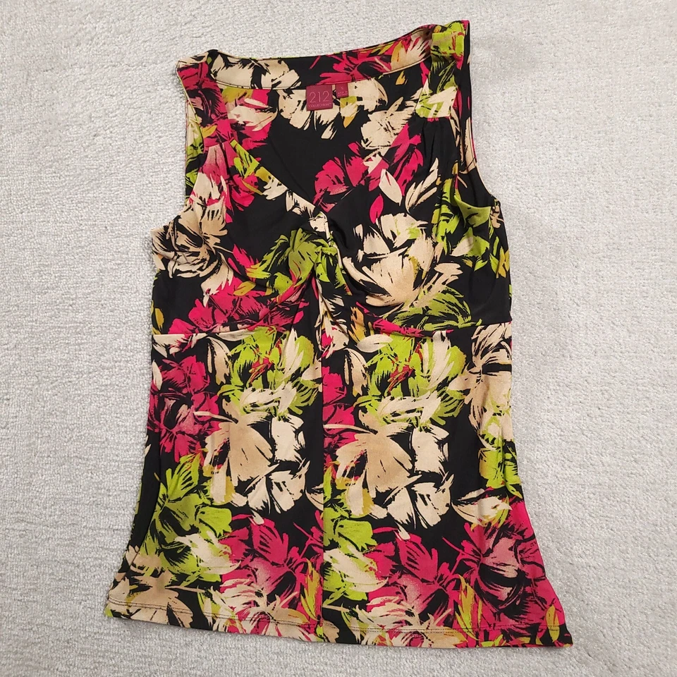 Blusa sin mangas floral elástica de la colección 212 para mujer camisa pequeña con cuello en V torcida Foto 2 de 4