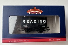 Bachmann 37-206 OO 8 Plank Wagon With Coke Rails Reading Gas Company 1:76 Boxed