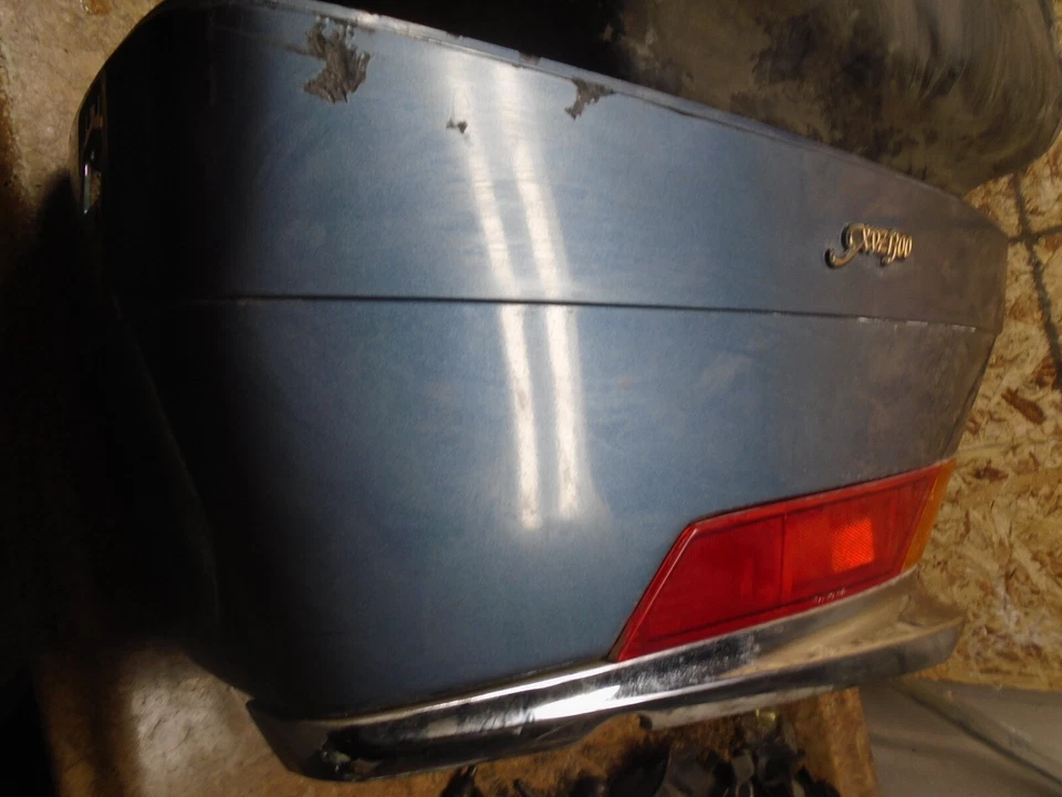 Yamaha Venture XVZ1300 XVZ 1300 1987 maletero trasero izquierdo caja de equipaje almacenamiento 86 Foto 2 de 4