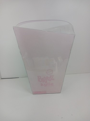 New BRATZ x KYLIE JENNER DOLL NIGHT TIME DESIGNER EDITION BEAUTIFUL NIP - Picture 4 of 5