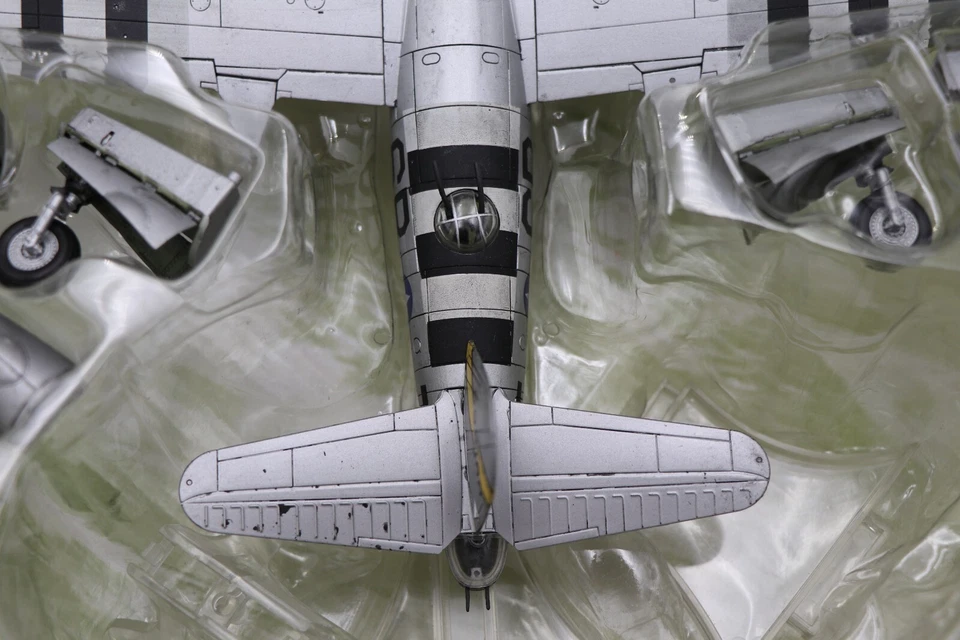 Unimax Forces of Valor 85246 B-26 B Marauder France THE BIG HAIRY BIRD 1:72 LNIB - Image 4 of 4