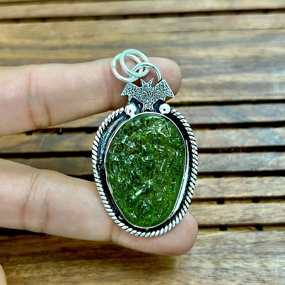 Подвеска в виде молдавита из стерлингового серебра 925 пробы ювелирные изделия ручной работы 2,15 дюйма - Изображение 2 из 4