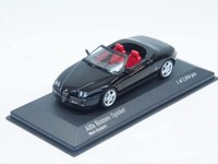 Alfa Romeo Spider 3.2 V6 24V 2004 Schwarz 1:43 Minichamps 400120331