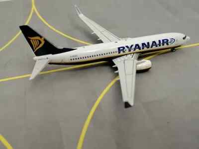 Ryanair Boeing 737-800 G-RUKA Phoenix Models 1:400