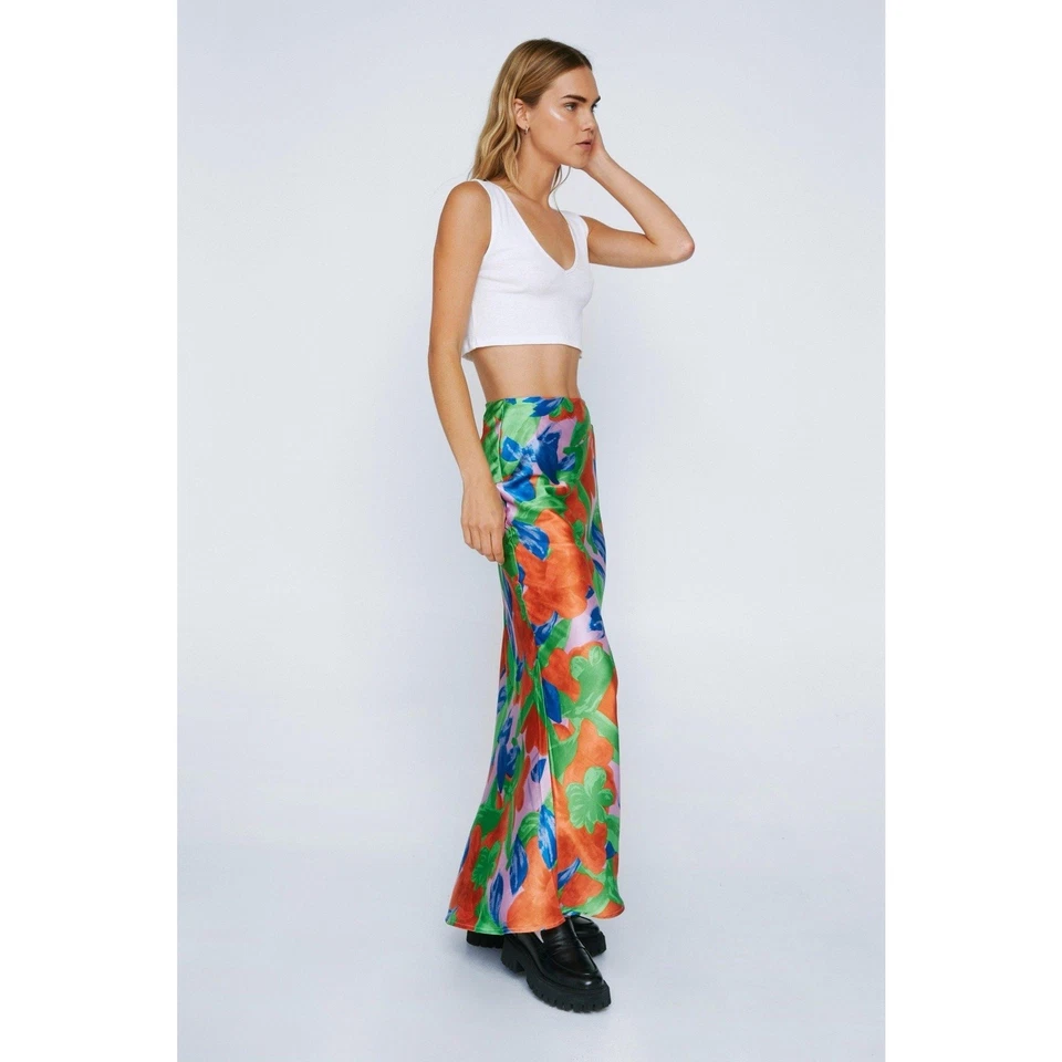 Maxi falda sin cordones de satén Nastygal para mujer XS US 4 estampado floral audaz Reino Unido 8 Foto 3 de 4
