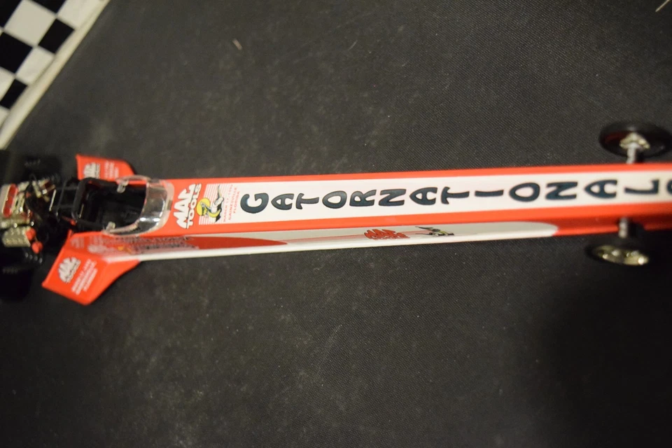 1996 MAC Tools Gatornationals  1:24 Top Fuel Dragster - White v& Red - Image 3 of 4