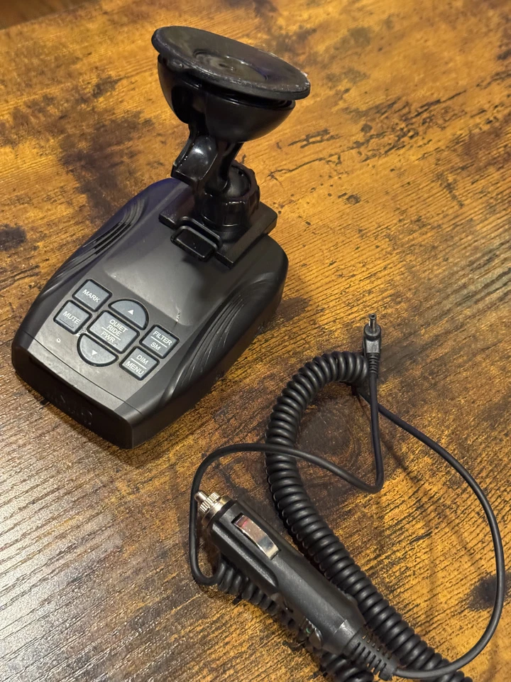 K40 Platinum100 Portable Radar Detector with GPS - Image 2 of 4