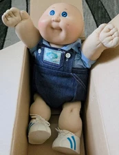 Cabbage Patch Boy doll, 16" Original Clothes. Excellent Condition. 1976-1982.