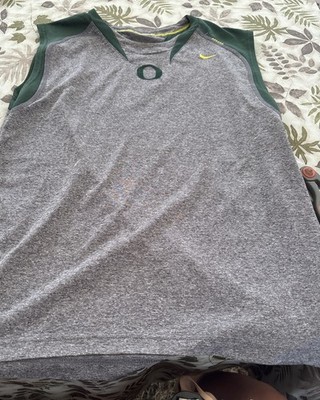 Oregon DUCKS Football TEAM ISSUED Nike Fit Dry SLEEVELESS SHIRT Men's  Med