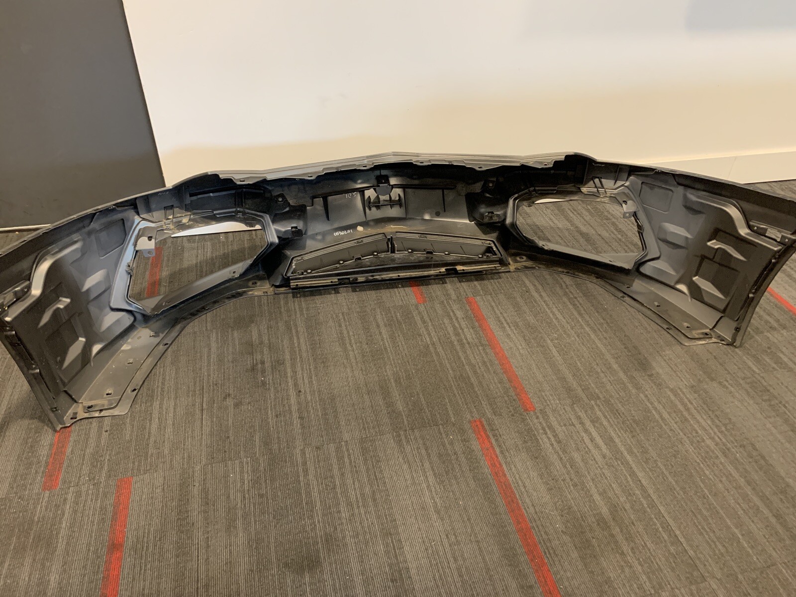 Lamborghini Aventador LP700-4 Original Front Bumper 470807113C
