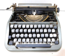 1956 Torpedo 20 Typewriter Serial #898475 thumbnail