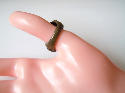 Ring Strasssteine Violett & Email Grün Blatt Motiv 7,7 g/Gr.54 - Bild 7 von 7