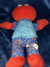 2010 Hasbro 13 Sleepy Bedtime Elmo Talking Plush Plays Lullaby