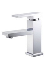 Single Handle Lavatory Faucet Faucet 8211B-01 Chrome Bathroom NEW IN BOX