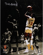Dick Barnett New York Knicks Signed 11x14 Shooting vs. Bucks Photo