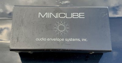 Audio Envelope Systems MINICUBE MC  220 ACTIVE Direct Box. D.I.