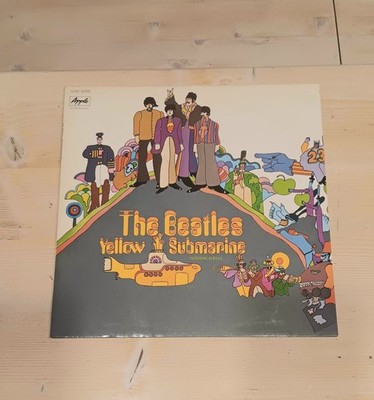 BEATLES VINYL LP  81 SOUNDTRACK Yellow Submarine - nothing is real FILM
