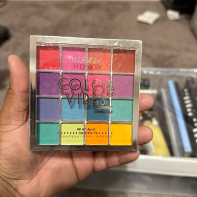 Hudastory Color Vibes Eyeshadow Palette Red Pink Orange Purple Blue Matte