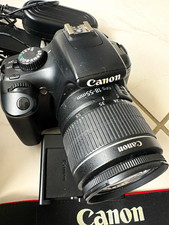 Canon EOS 1100D schwarz mit EF-S 18-55mm f/3,5-5,6 mit Zubehörpaket