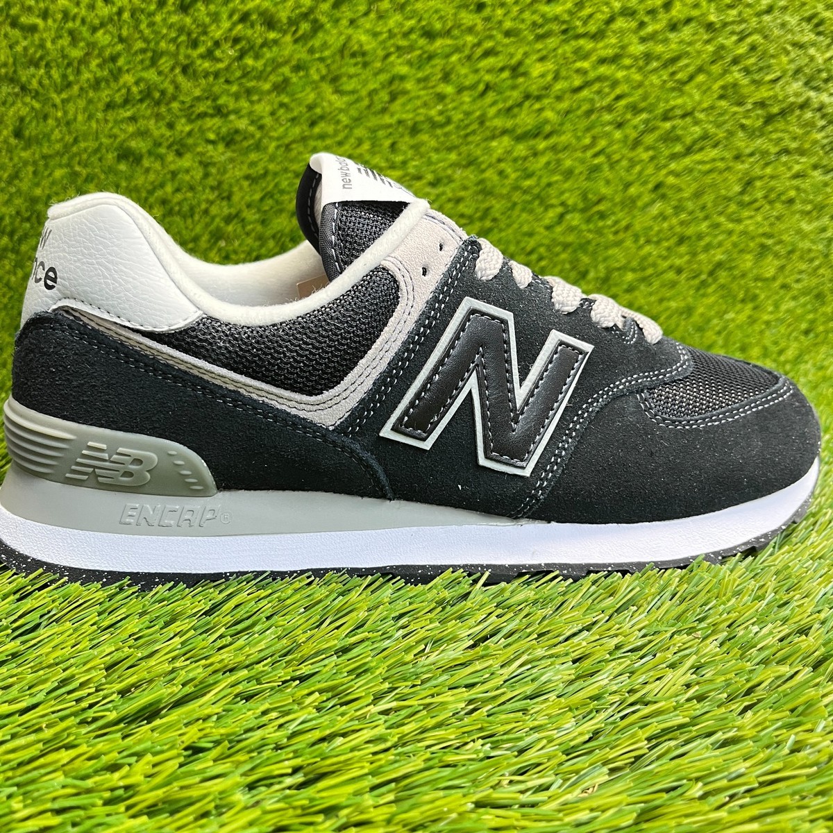 New Balance 574 ブラック/グレー スニーカー New Balance 574 Classic Mens Size 8 Black Gray Athletic Running