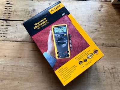 Fluke 177 Handheld Digital True RMS Multimeter mit Hintergrundbeleuchtung