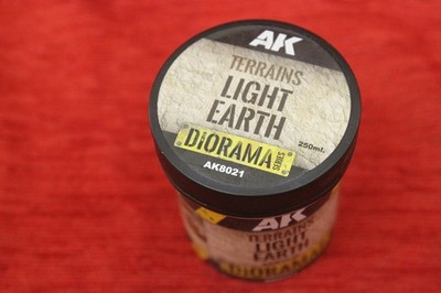 AK-Interactive AK8021 Terrains Light Earth 250ML - Acryl Textur