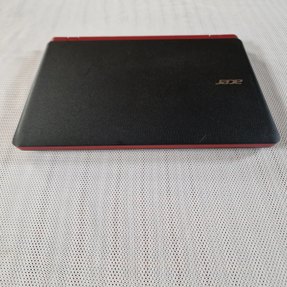 Acer Aspire ES11, ES1-132-C06L ,Celeron, 11.6", Wind 10 ,32Gb EMMc,4Gb RAM (128) - Image 4 of 4