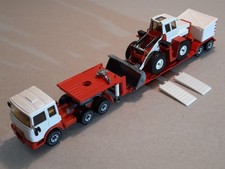 Siku 3716 / 3811 / 3913 MAN Tieflader mit Zettelmeyer Radlader, Vitrinenmodell