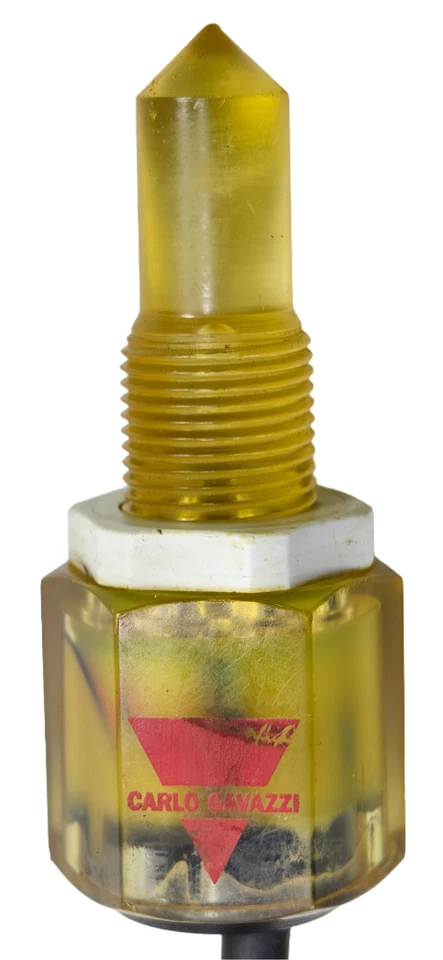 Carlo Gavazzi VP01E Proximity Switch Level Sensor, Optical, NPN NC Sens optical - Image 3 of 4