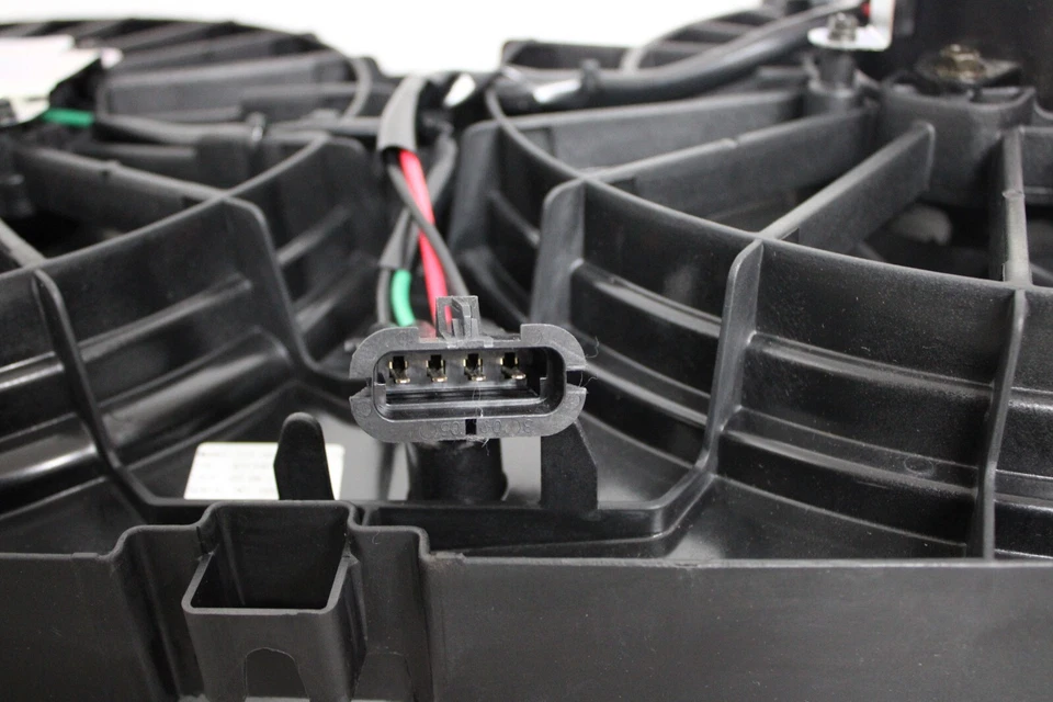 2005 2006 CHEVROLET UPLANDER FRONT COOLING FAN - Imagem 4 de 4