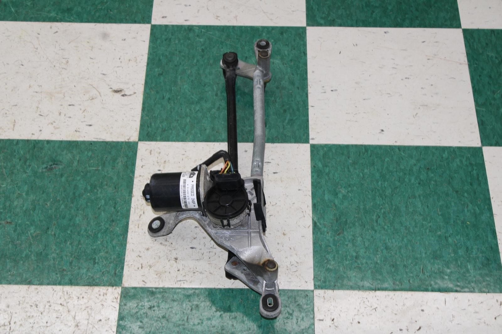 Maserati Ghibli 2014-2024 Front Windshield wiper motor