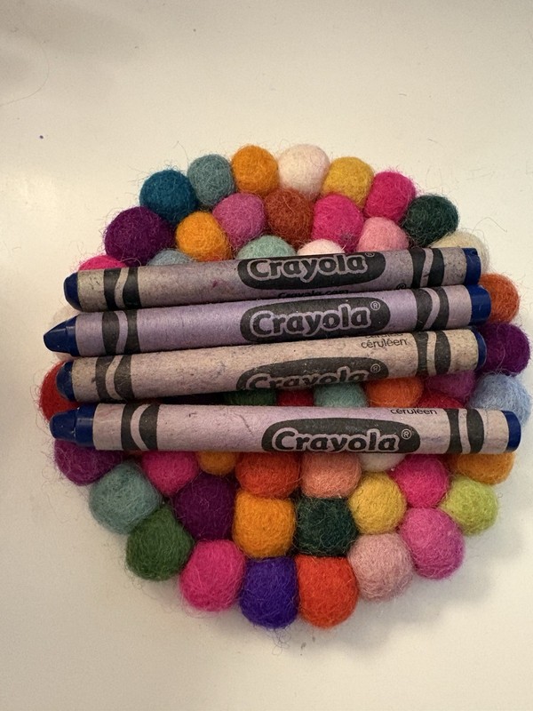 Crayola Cerulean Blue Crayons Set Of Four