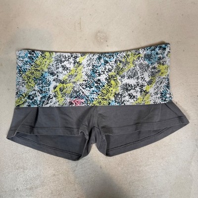 y2k One Step Up Gray Fold Over Waist Snakeskin Print Yoga Gym Shorts Large