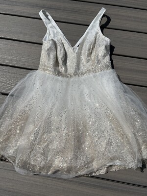 Lulus Ballerina Dream Cream and Gold Skater Dress Size M | eBay Lulus Ballerina Dream Cream and Gold Skater Dress Size M | eBay