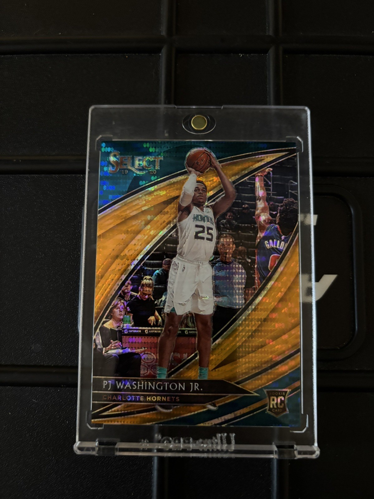 2019 Panini Select PJ Washington Neon Orange Pulsar Prizm RC Courtside /13